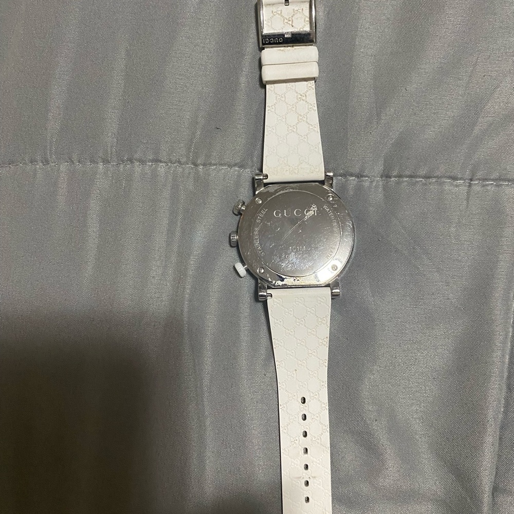 Authentic Gucci watch - Picture 2 of 3